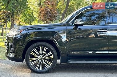 Позашляховик / Кросовер Lexus LX 2022 в Дніпрі