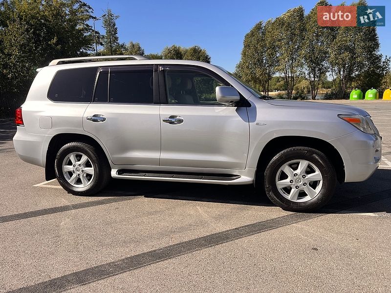 Позашляховик / Кросовер Lexus LX 2010 в Києві
