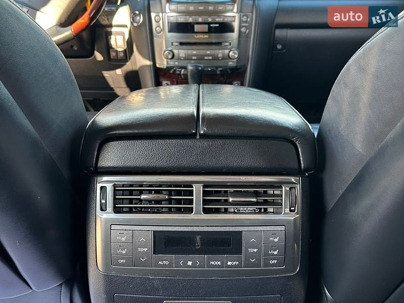 Внедорожник / Кроссовер Lexus LX 2011 в Мостиске