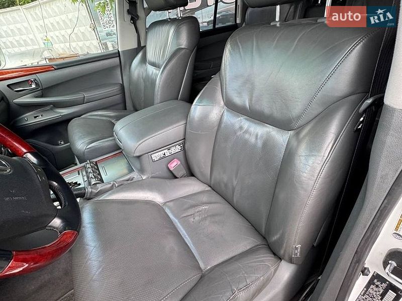 Позашляховик / Кросовер Lexus LX 2008 в Києві фото 10 Позашляховик / Кросовер Lexus LX 2008 в Києві