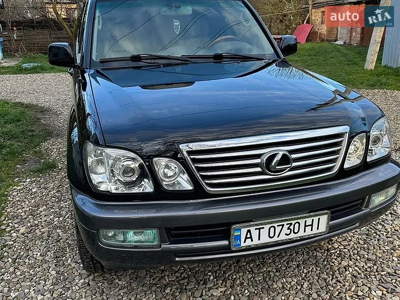 Lexus LX 2006