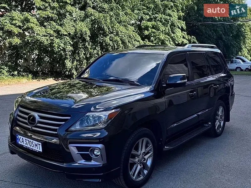 Lexus LX