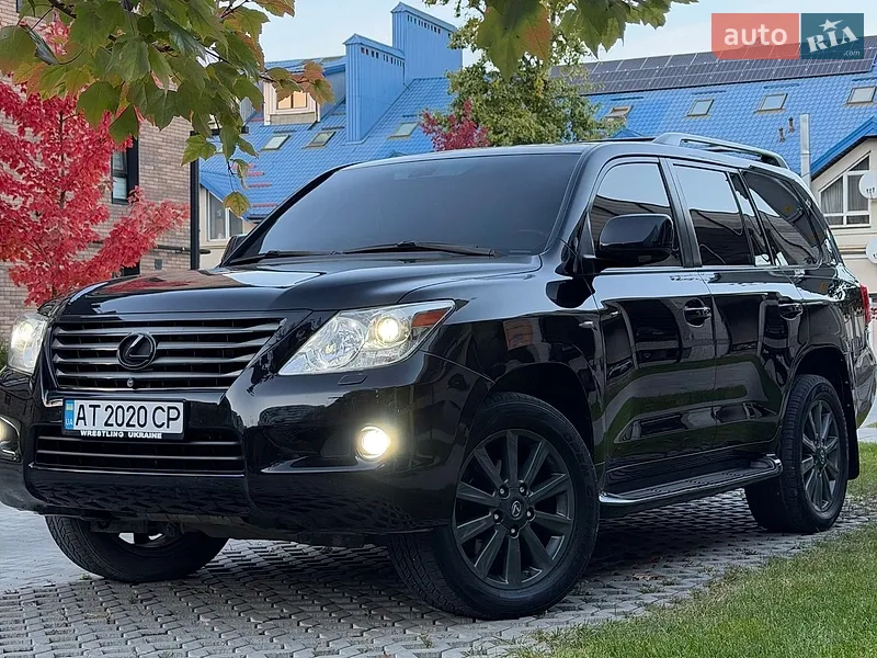 Lexus LX 2010
