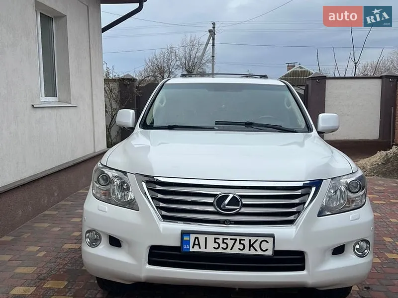 Lexus LX 2010