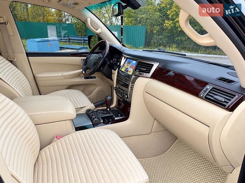 Позашляховик / Кросовер Lexus LX 2012 в Дніпрі фото 6 Позашляховик / Кросовер Lexus LX 2012 в Дніпрі