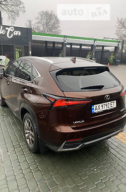 Внедорожник / Кроссовер Lexus NX 200 2017 в Виннице