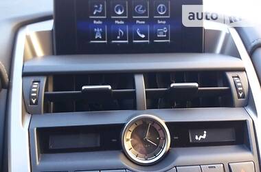 Позашляховик / Кросовер Lexus NX 2016 в 
