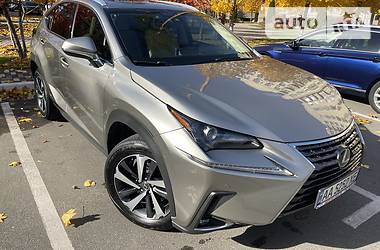 Позашляховик / Кросовер Lexus NX 2017 в Києві