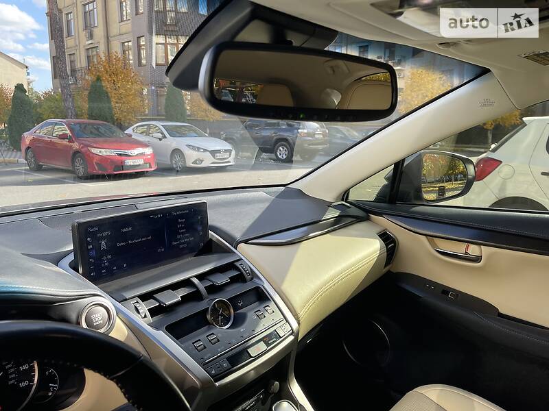 Внедорожник / Кроссовер Lexus NX 2017 в Киеве