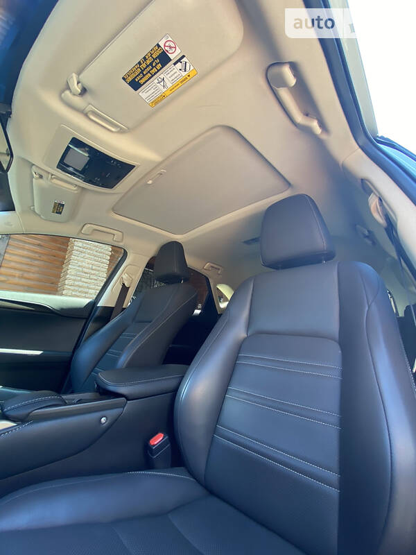 Внедорожник / Кроссовер Lexus NX 2017 в Харькове