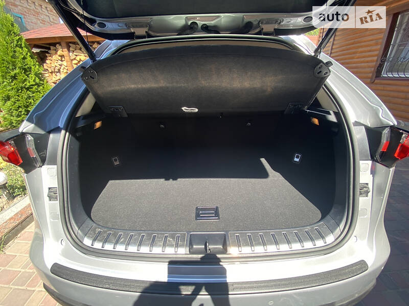 Внедорожник / Кроссовер Lexus NX 2017 в Харькове