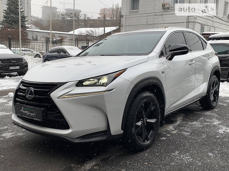 Позашляховик / Кросовер Lexus NX 2017 в Києві