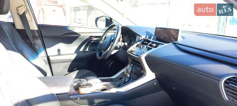 Внедорожник / Кроссовер Lexus NX 2018 в Виннице