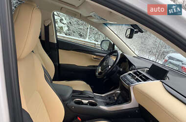 Внедорожник / Кроссовер Lexus NX 2016 в Львове