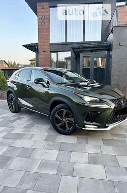 Внедорожник / Кроссовер Lexus NX 2021 в 