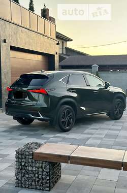 Внедорожник / Кроссовер Lexus NX 2021 в 
