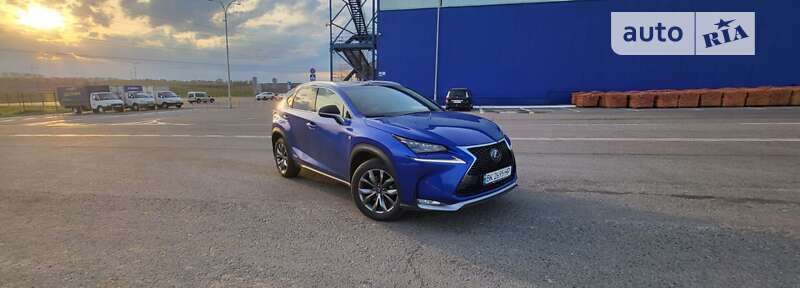 Позашляховик / Кросовер Lexus NX 2016 в Рівному