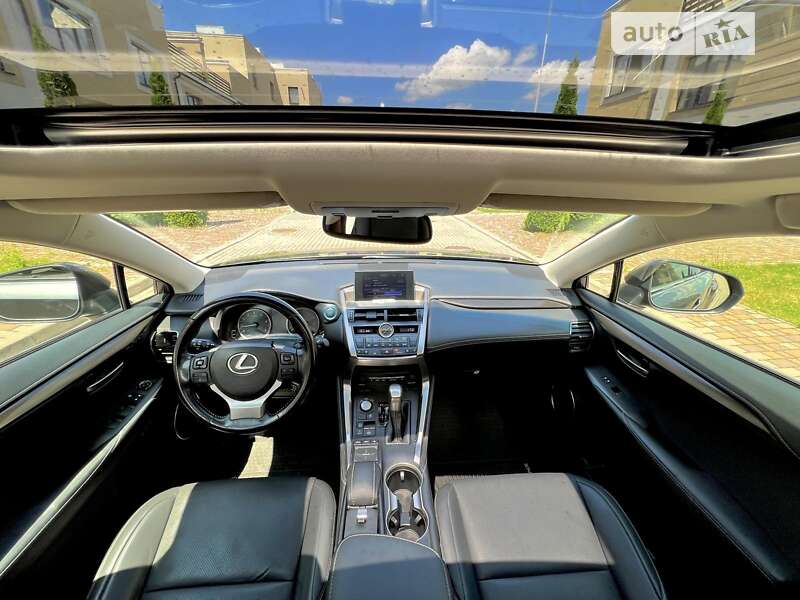 Позашляховик / Кросовер Lexus NX 2017 в Рівному