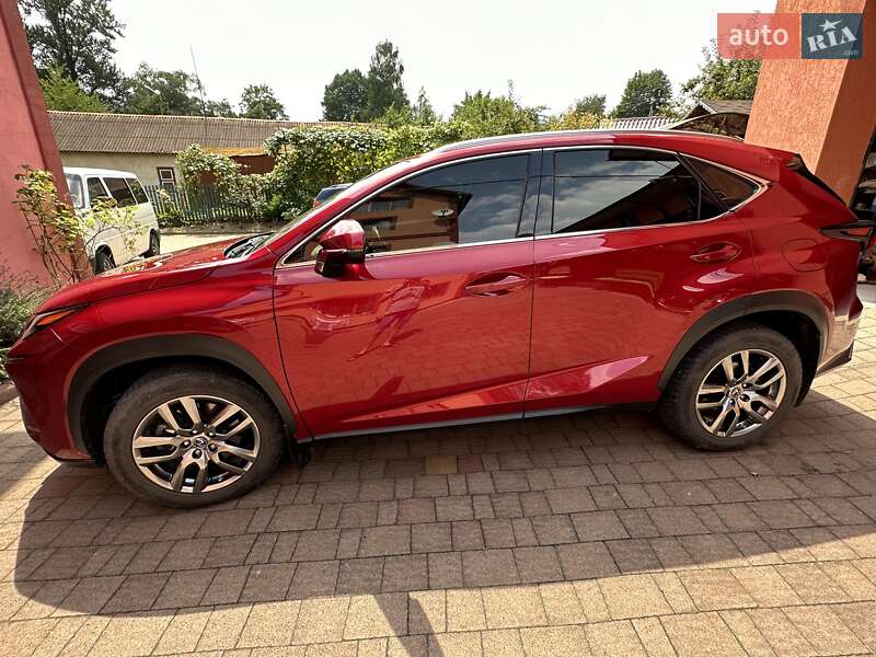 Внедорожник / Кроссовер Lexus NX 2018 в 