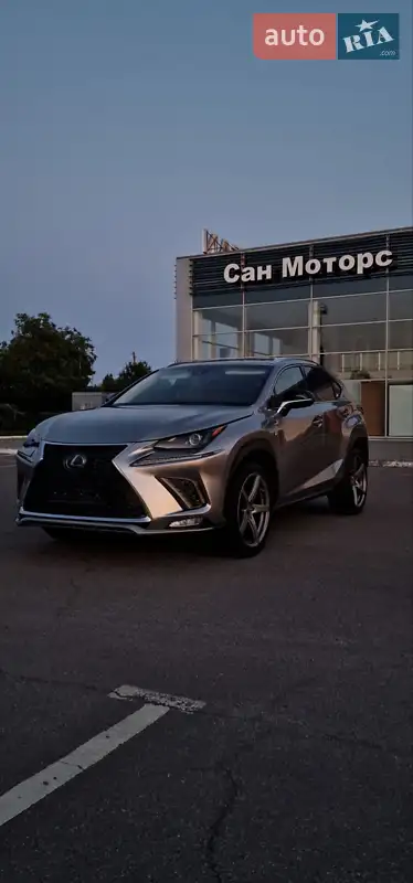 Lexus NX 2019