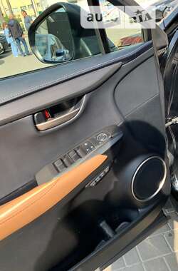 Позашляховик / Кросовер Lexus NX 2017 в Харкові