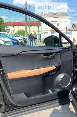Позашляховик / Кросовер Lexus NX 2017 в Харкові