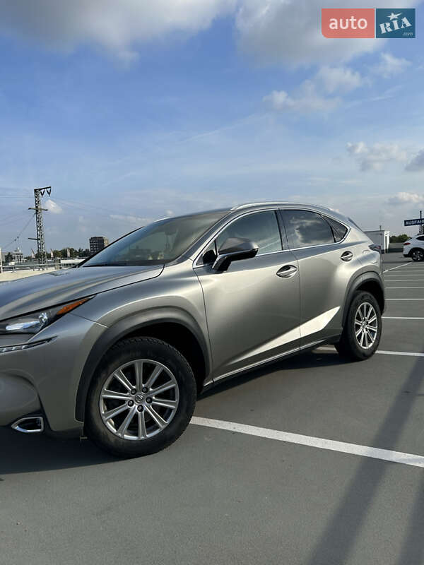 Внедорожник / Кроссовер Lexus NX 2016 в Харькове