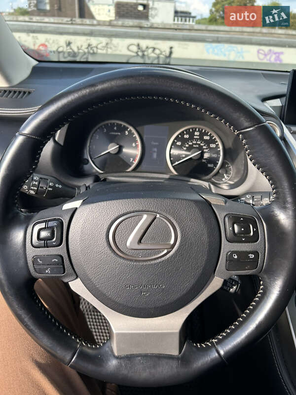 Внедорожник / Кроссовер Lexus NX 2016 в Харькове