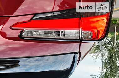 Внедорожник / Кроссовер Lexus NX 2015 в 