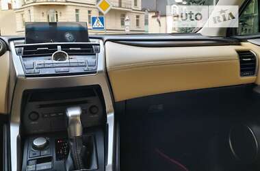 Внедорожник / Кроссовер Lexus NX 2015 в 