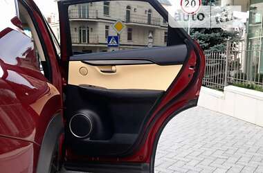 Внедорожник / Кроссовер Lexus NX 2015 в 