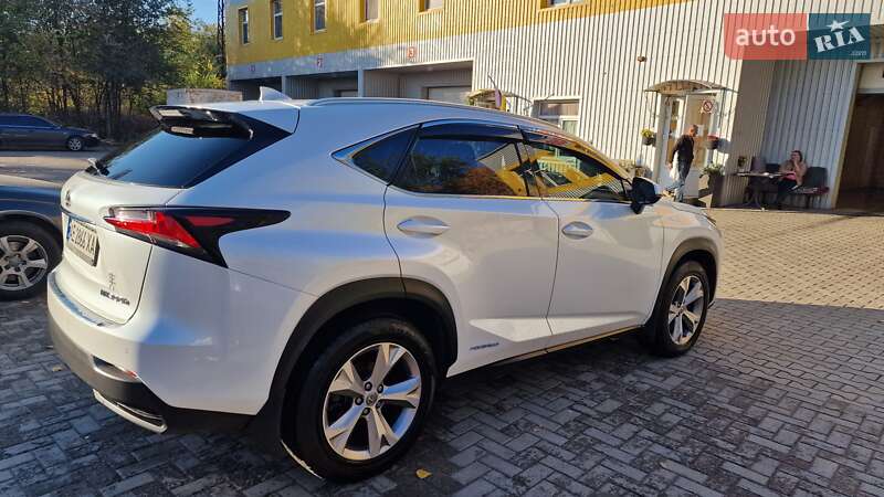 Внедорожник / Кроссовер Lexus NX 2014 в Днепре