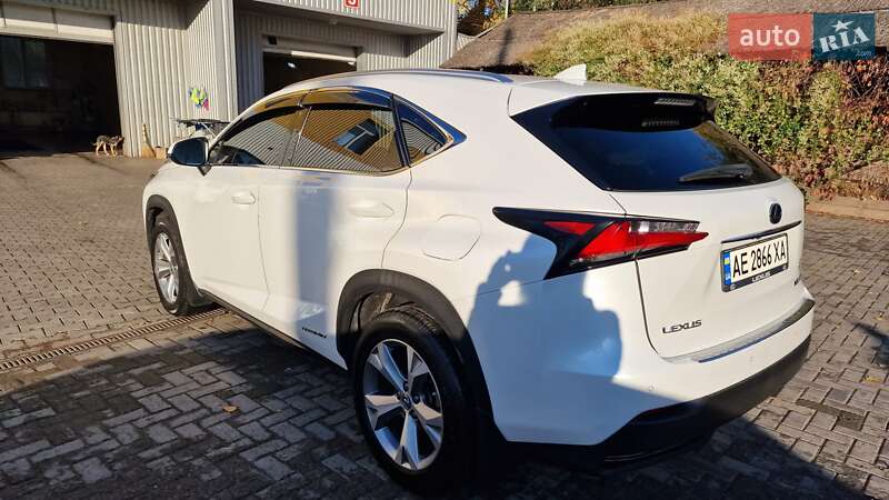 Позашляховик / Кросовер Lexus NX 2014 в Дніпрі