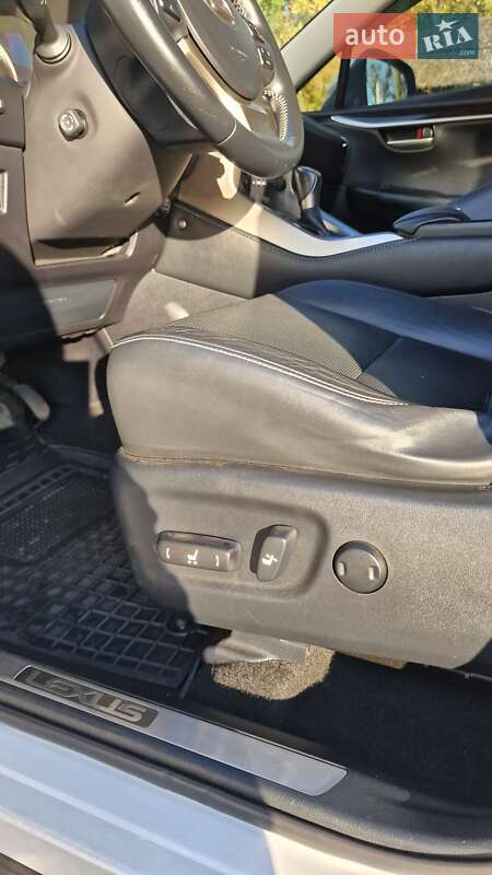 Позашляховик / Кросовер Lexus NX 2014 в Дніпрі