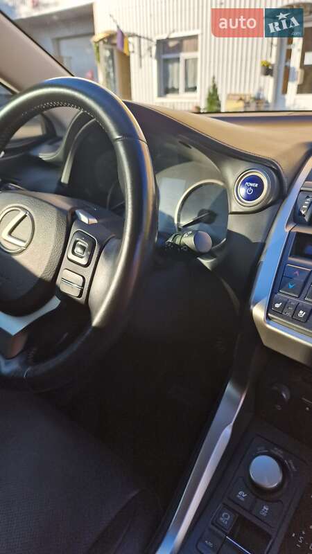 Позашляховик / Кросовер Lexus NX 2014 в Дніпрі