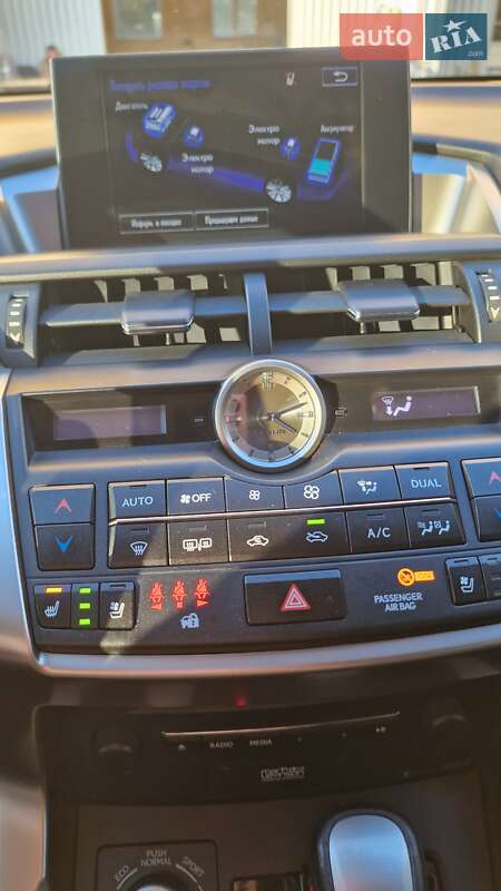 Позашляховик / Кросовер Lexus NX 2014 в Дніпрі