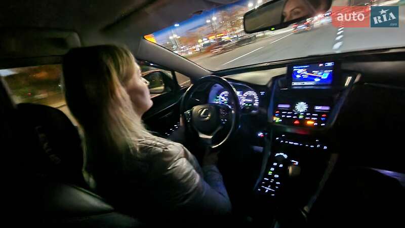 Внедорожник / Кроссовер Lexus NX 2014 в Днепре