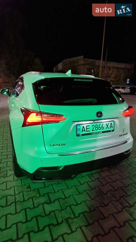 Позашляховик / Кросовер Lexus NX 2014 в Дніпрі