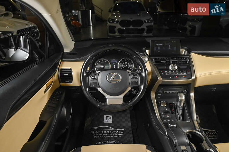 Внедорожник / Кроссовер Lexus NX 2016 в Одессе