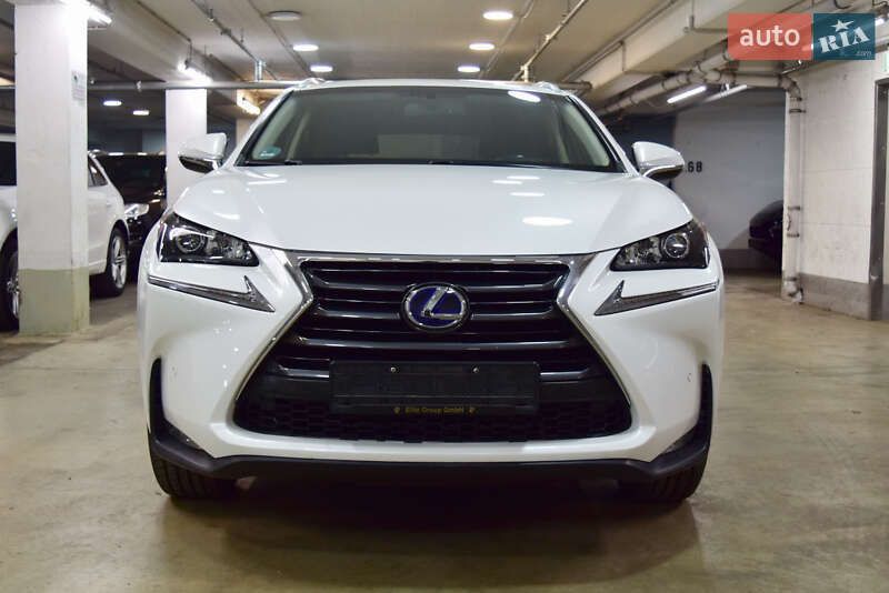 Внедорожник / Кроссовер Lexus NX 2016 в Луцке
