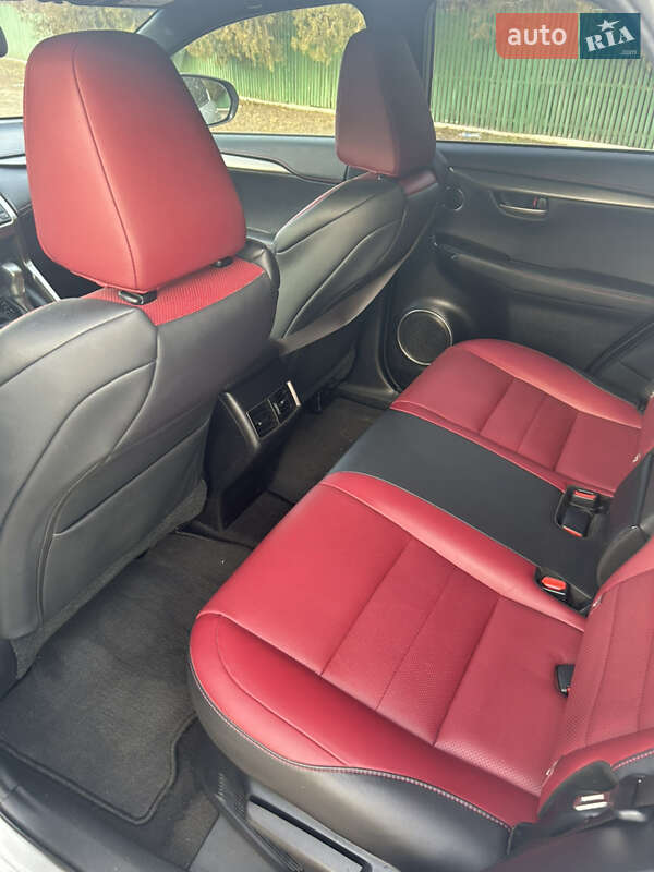 Внедорожник / Кроссовер Lexus NX 2016 в Одессе