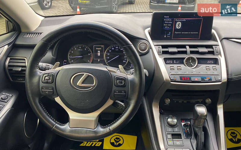 Внедорожник / Кроссовер Lexus NX 2018 в Мукачево