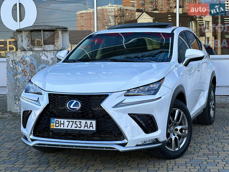 Внедорожник / Кроссовер Lexus NX 2015 в 
