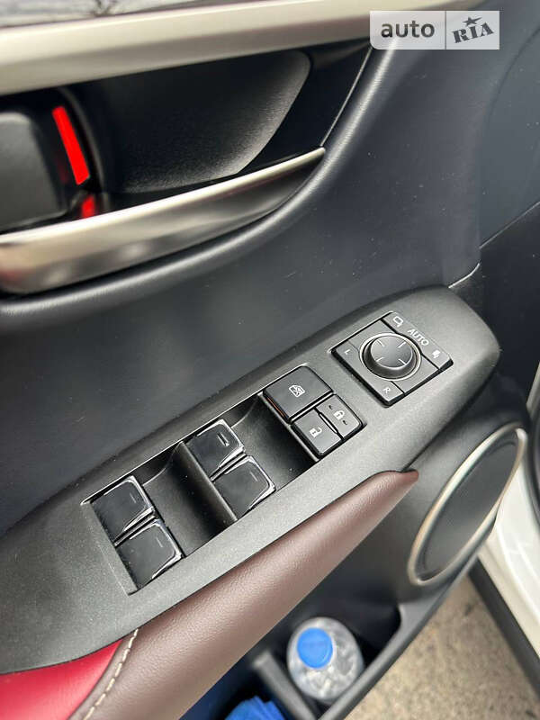 Позашляховик / Кросовер Lexus NX 2017 в Одесі фото 37 Позашляховик / Кросовер Lexus NX 2017 в Одесі