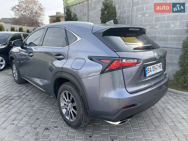 Позашляховик / Кросовер Lexus NX 2017 в Кропивницькому