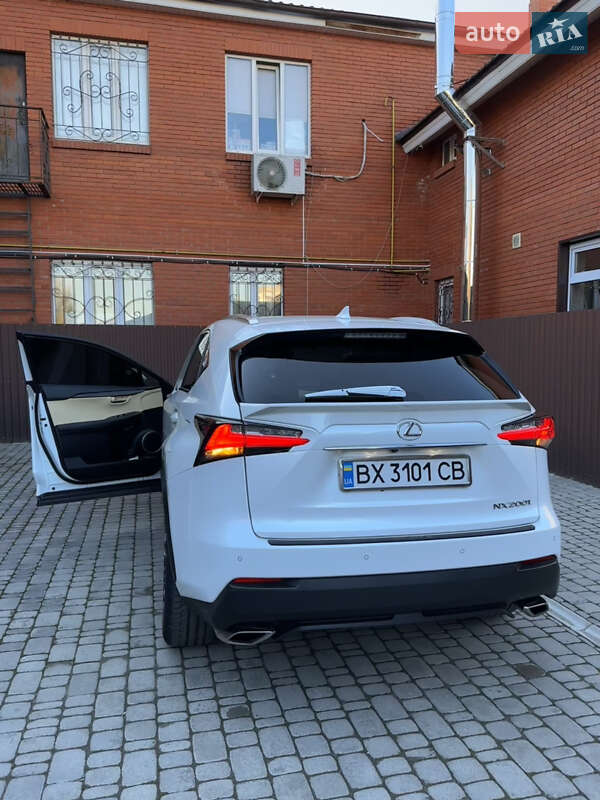 Позашляховик / Кросовер Lexus NX 2016 в Шепетівці