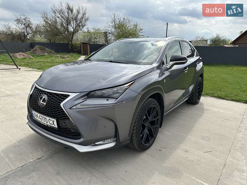 Позашляховик / Кросовер Lexus NX 2015 в Києві