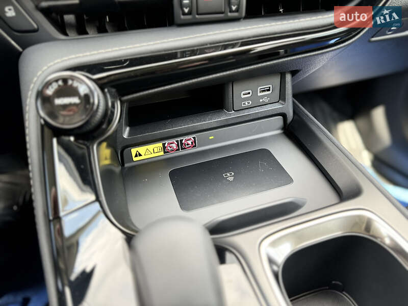 Внедорожник / Кроссовер Lexus NX 2023 в Львове