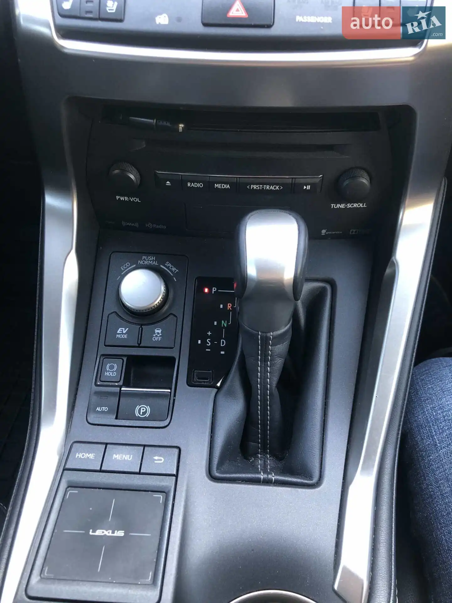 Lexus NX 2015 VIN JTJBJRBZ2G2033194 фото оголошення 15 з 23
