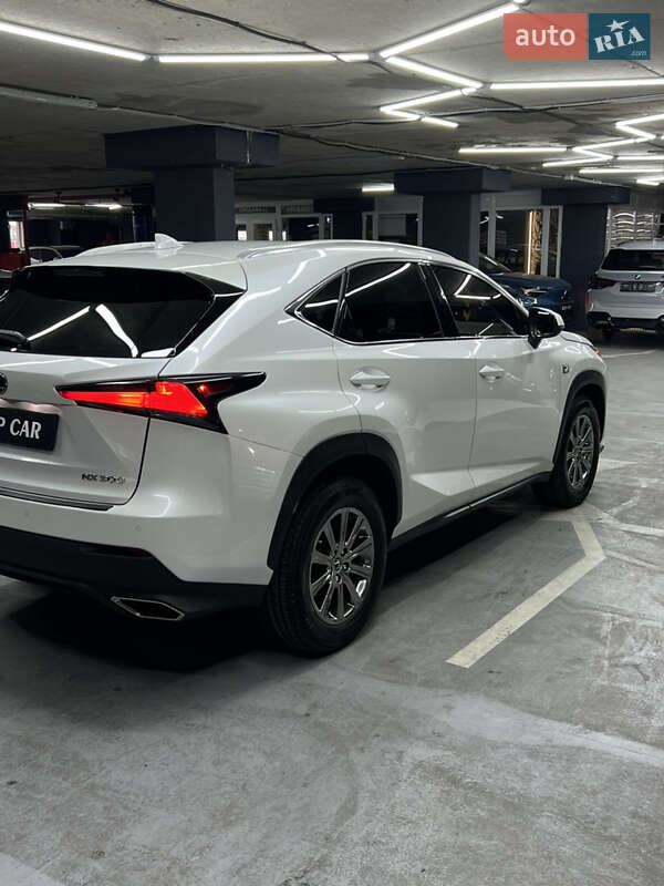 Внедорожник / Кроссовер Lexus NX 2019 в Одессе